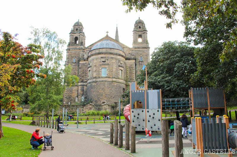 Qué hacer en Edimburgo con niños - Parque infantil Princes St Gardens